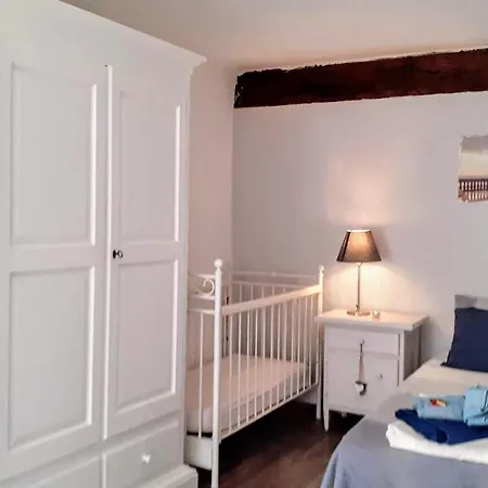 Panoramic And Beautiful House 4km From The Sea. Hébergement de vacances *