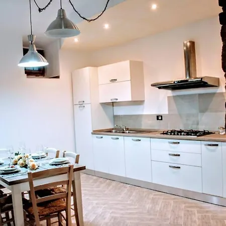 Panoramic And Beautiful House 4km From The Sea. *